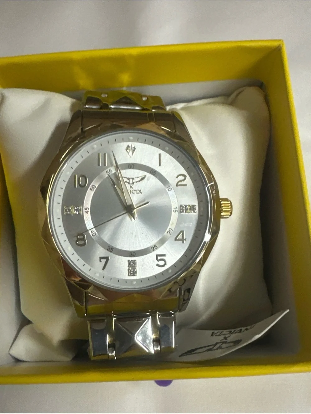 (273) Invicta Silver Men's Stainless Steel Watch
